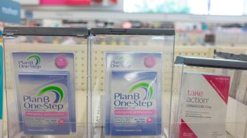 Varias cadenas de farmacias limitaron la venta de anticonceptivos "Plan B" tras fallo contra Roe vs. Wade.