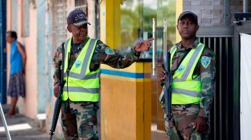 Crece indignación por hombre muerto en Dominicana; el cuerpo apareció en un tanque ante “falla masiva” en cámaras de vigilancia