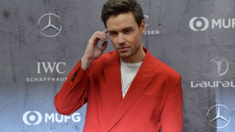 Liam Payne posando en la alfombra roja de la ceremonia de los 2020 Laureus World Sports Awards.