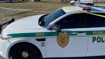 Un policía de Miami mata a un hombre de 73 años que se negó a bajar el fusil
