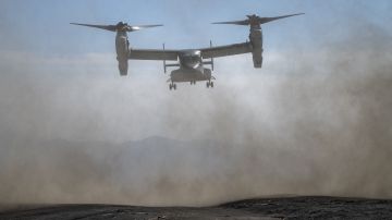 La tragedia ocurrió al estrellarse en el desierto una aeronave Osprey tilt-rotor similar a la de esta foto.