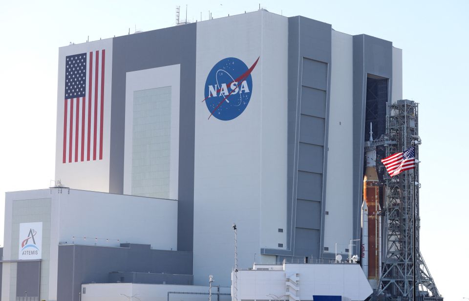 Nasa creará un equipo para investigar avistamientos de ovnis - La Opinión