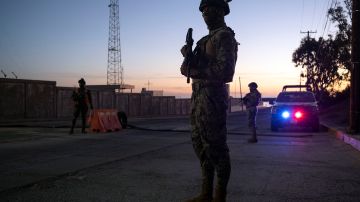Elemento de la Marina en México mata a dos compañeros y un civil