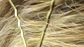 Amber Heard esperando por el veredicto del jurado que decidió que tanto Johnny Depp como ella se habían difamado mutuamente después del juicio civil en Fairfax, Virginia.