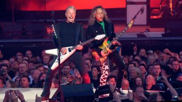James Hertfield y Kirk Hammett de Metallica presentándose en Copenhague, Dinamarca en el Heavy Metal Rock Festival.