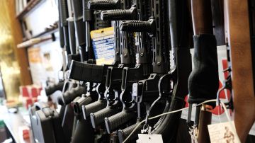 México avanza en su demanda contra productoras de armas en EE.UU.