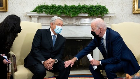 Los presidentes Andrés Manuel López Obrador y Joe Biden en su encuentro de noviembre pasado en la Casa Blanca.