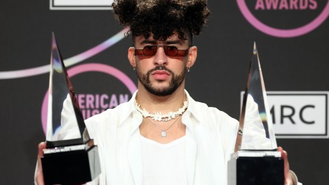 León Larregui habla mal de Bad Bunny y dice que su música es "basura desechable"