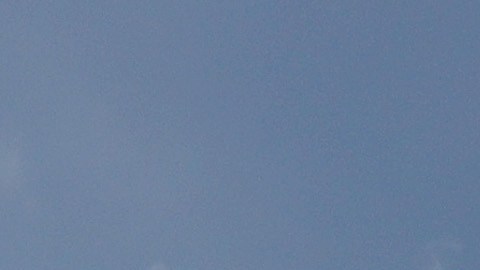 Avión pierde tren de aterrizaje al llegar a Miami y se incendia en la pista; hay tres heridos