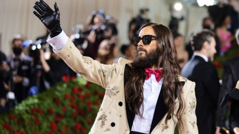 Jared Leto llegando a la Met Gala 2022.