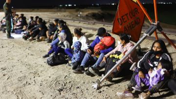 Los cruces de migrantes en la frontera sur continúan