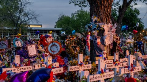 Niños que decían ser “novios” y murieron en la masacre de Uvalde, ahora serán enterrados uno junto al otro