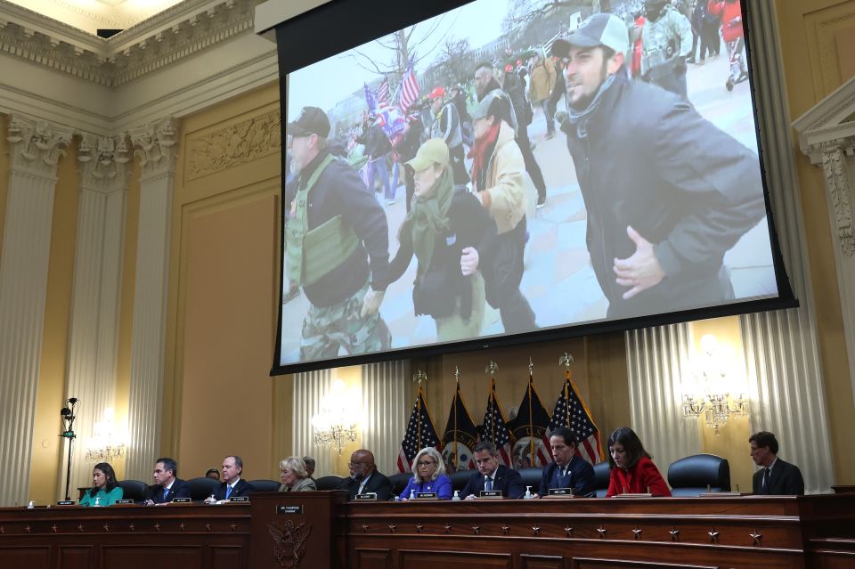 Con Inédito Y Escalofriante Video Comité Exhibe El Violento Asalto Al Capitolio El 6 De Enero 7975