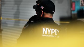 Asesinan a tiros a mujer mientras paseaba a un bebé de 3 meses en una carriola en calles de Nueva York
