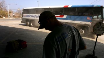El autobús de Greyhound transportaba a 33 personas. Foto de archivo.