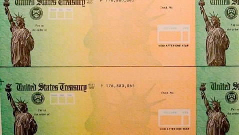 Los rumores de un cheque de estímulo circulan en redes sociales.
