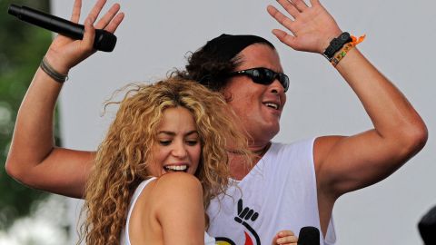 Shakira y Carlos Vives | MAURICIO DUENAS/AFP via Getty Images.