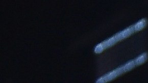 Alec John Such de Bon Jovi hablando en el escenario de su ceremonia de inducción al Salon de la Fama del Rock & Roll 2018.