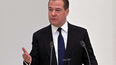 Dmitry Medvedev, vicepresidente del condado de seguridad de Rusia, hizo las alarmantes declaraciones en su canal de Telegram.