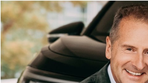 El CEO de Volkswagen Herbert Diess analizó la situación de Tesla, llegando a la conclusión de que las nuevas fábricas de la compañía norteamericana harán que pierda fuerza