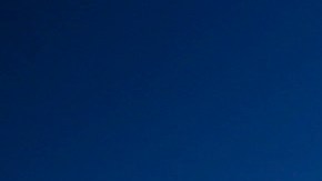 Hombre abre fuego contra una multitud de 100 personas en centro comercial en Phoenix y deja tres heridos con lesiones potencialmente mortales