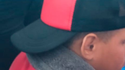 VIDEO: Migrantes en México se cosen la boca en protesta por no dejarlos viajar de Monterrey a EE.UU.