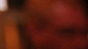 Mujer de California se va de fiesta con amigos y al otro día debía 50 mil millones de dólares