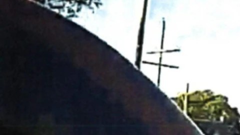 Nuevas imágenes revelan que una mujer embarazada de 26 años estaba armada cuando recibió un disparo mientras huía de los policías