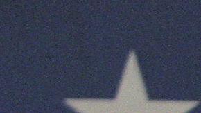 El presidente del Barcelona, Joan Laporta, junto con, el ahora capitán del equipo, Gerard Piqué.