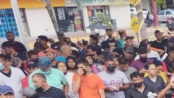 Inédita caravana de 15,000 migrantes inicia marcha de Chiapas México rumbo a EE.UU.