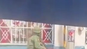 Soldados abaten a sicario tras masacres en Michoacán