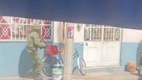 Soldados abaten a sicario tras masacres en Michoacán