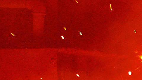 Trabajador muere derretido al caer en una tina de hierro fundido a 2,600 grados Fahrenheit