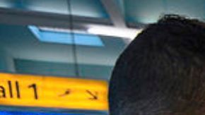 Trabajó durante 27 años en Burger King, su regalo de despedida causa polémica