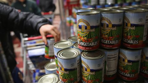 Usuarios de cupones para alimentos SNAP en 33 estados, incluyendo California y Texas, obtendrán beneficios adicionales por al menos $95 dólares