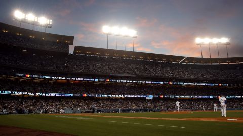 Vista del Dodger Stadium en el juego contra los Mets.