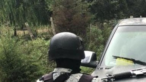 Capturan con armas y droga a primo de "El Chueco", el asesino de sacerdotes jesuitas
