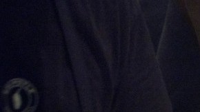 Trabajadores de la cadena de comida mexicana Chipotle en una estación de servicio, mientras preparan unos burritos.