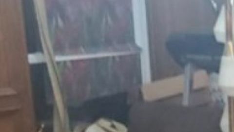 Las condiciones deplorables de la residencia.