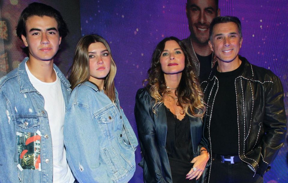 VIDEO Hija de Sergio Mayer e Issabela Camil se tatúa en honor al