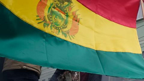 Polémica en Bolivia porque viceministro llama "loca" a una alcaldesa