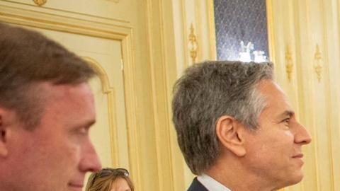 Biden afirma que Estados Unidos "no se alejará" de Medio Oriente