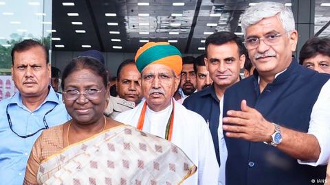 India eligiría a primera mujer tribal como presidenta, pese a los ataques contra su etnia