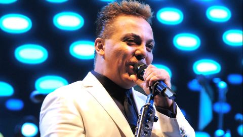 Cristian Castro | Mezcalent.
