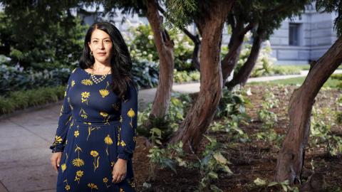 La poetisa Ada Limón, seleccionada como Poetisa Laureada Nacional, nació en California.