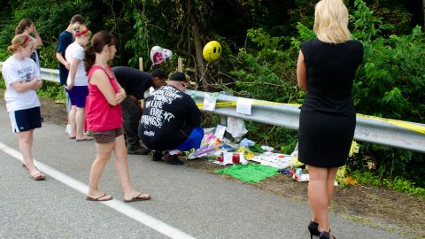 Adolescente se suicidó después de huir del lugar de un accidente donde murió su mejor amigo