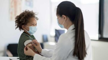 CR-Health-InlineHero-How-to-Decide-When-Get-Child-Vaccinated-0622