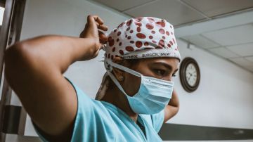 Enfermera de Tennessee sube TikTok tras muerte de paciente