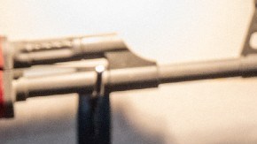 Estudiante con armas