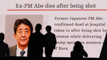 Ex primer ministro japonés Shinzo Abe, de 67 años, muere después de recibir dos disparos con una escopeta casera durante un discurso